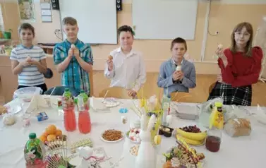 4 (2)