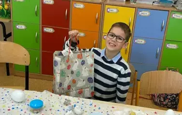 1 (16)
