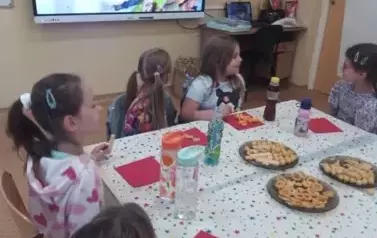 1 (6)