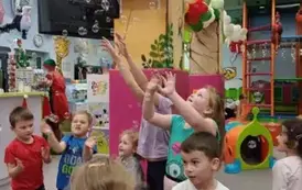 Mikołajkowe szaleństwo kl. 0a i 0b 2024 22