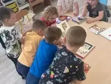 Dzień książki w oddziale 0b 8