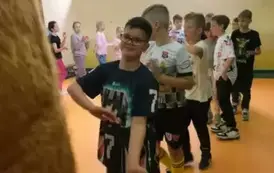 4 (34)