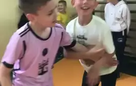 4 (22)