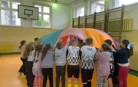 4 (15)