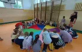 4 (6)