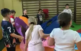 4 (3)