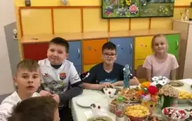 3 (7)