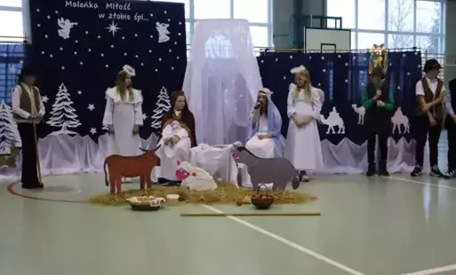 Zdjęcie do &bdquo;Maleńka miłość w żłobie śpi&hellip;&rdquo;