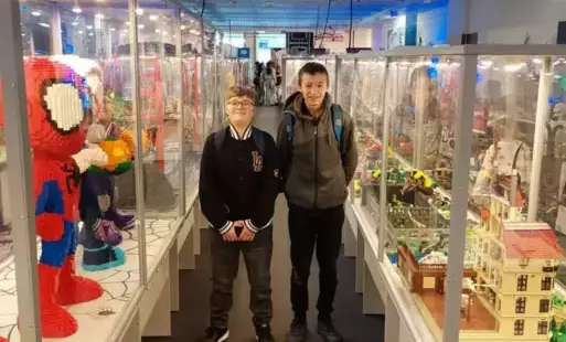 Zdjęcie do Wycieczka na wystawę klock&oacute;w Lego oraz 3D Trick Gallery