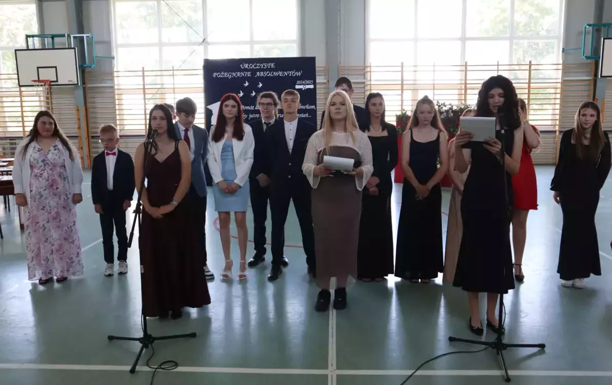 Zdjęcie do &bdquo;Szukajcie prawdy jasnego płomienia, szukajcie nowych, nieodkrytych dr&oacute;g&hellip;&rdquo;
