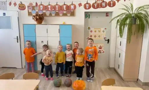 Zdjęcie do &bdquo;Pomarańczowy zawr&oacute;t głowy&rdquo; - Dzień Dyni w oddziałach przedszkolnych