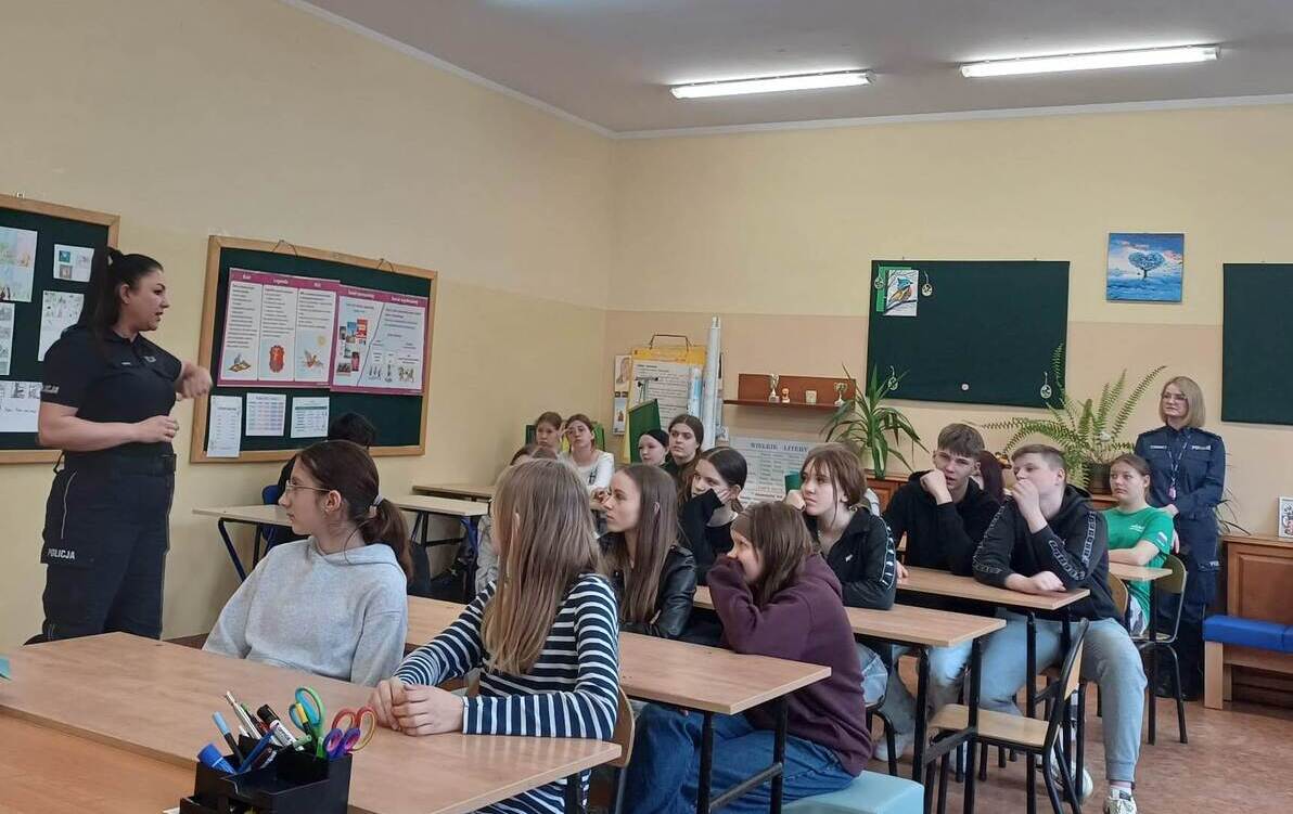 Zdjęcie do O szacunku wobec innych i siebie w świecie realnym i wirtualnym