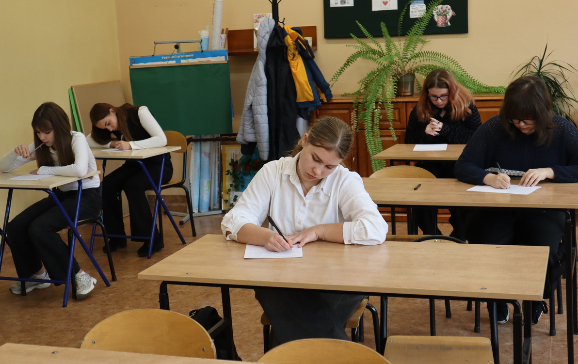 Zdjęcie do Gminny Konkurs Ortograficzny &bdquo;O Pi&oacute;ro W&oacute;jta&rdquo;