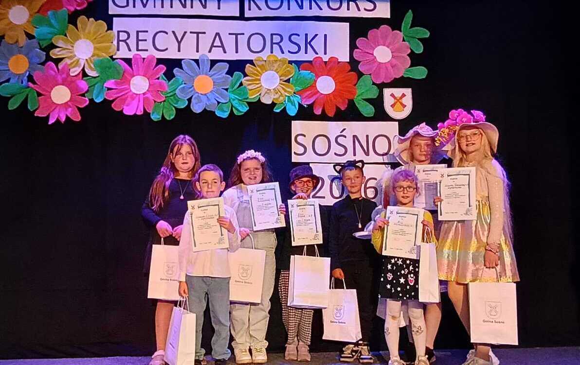 Zdjęcie do Sukcesy naszych uczni&oacute;w w Gminnym Konkursie Recytatorskim 