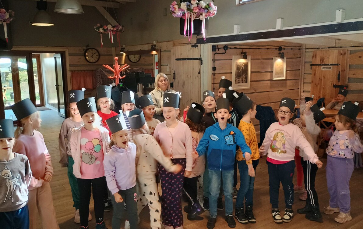 Zdjęcie do Wycieczka do G&oacute;rniczej Wioski w Pile-Młyn